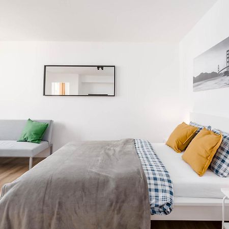 Enjoy! Srodmiescie Nowogrodzka Apartment Warsaw Exterior photo
